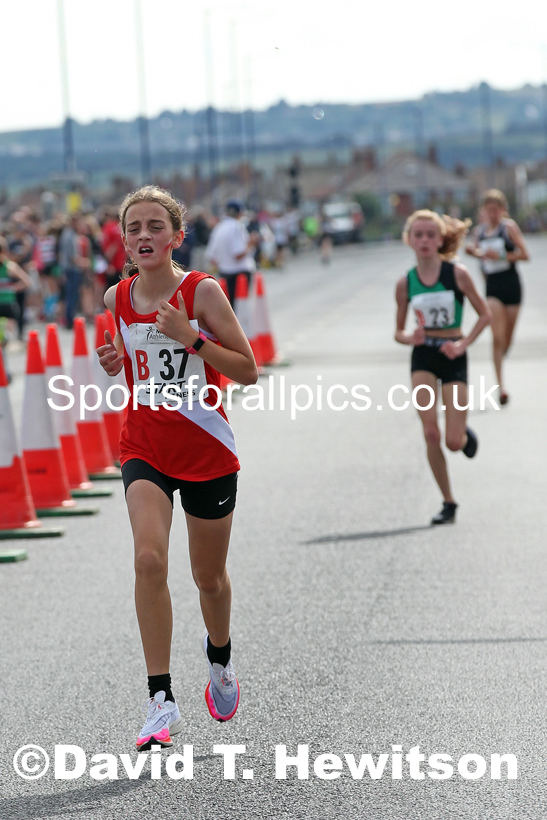 Girls under-13s 2021 Northern 6 and 4 Stage and Young Athletes Road Relays, Redcar. Photo: David T. Hewitson/Sports for All Pics